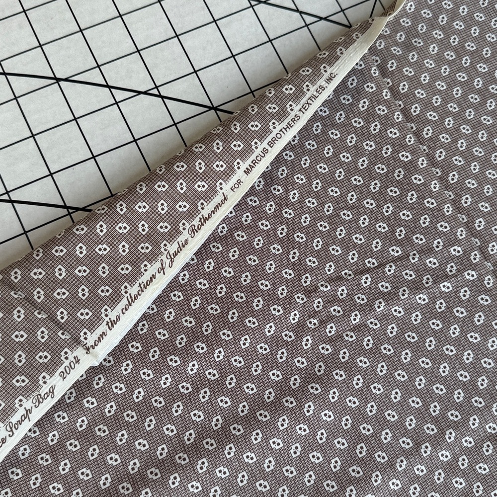Judie Rothermel Reproduction Quilting Fabric – Brown Geometric Print – 44”x44” - Picture 9 of 10